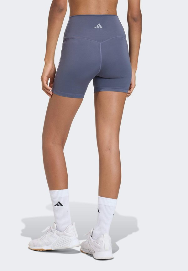 adidas Performance 3 STRIPES STUDIO ALL ME BOOTY SHORT LEGGINGS