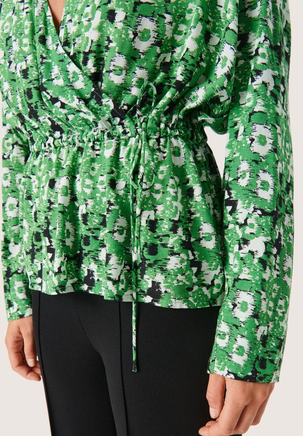 Soaked in Luxury SLINA WRAP