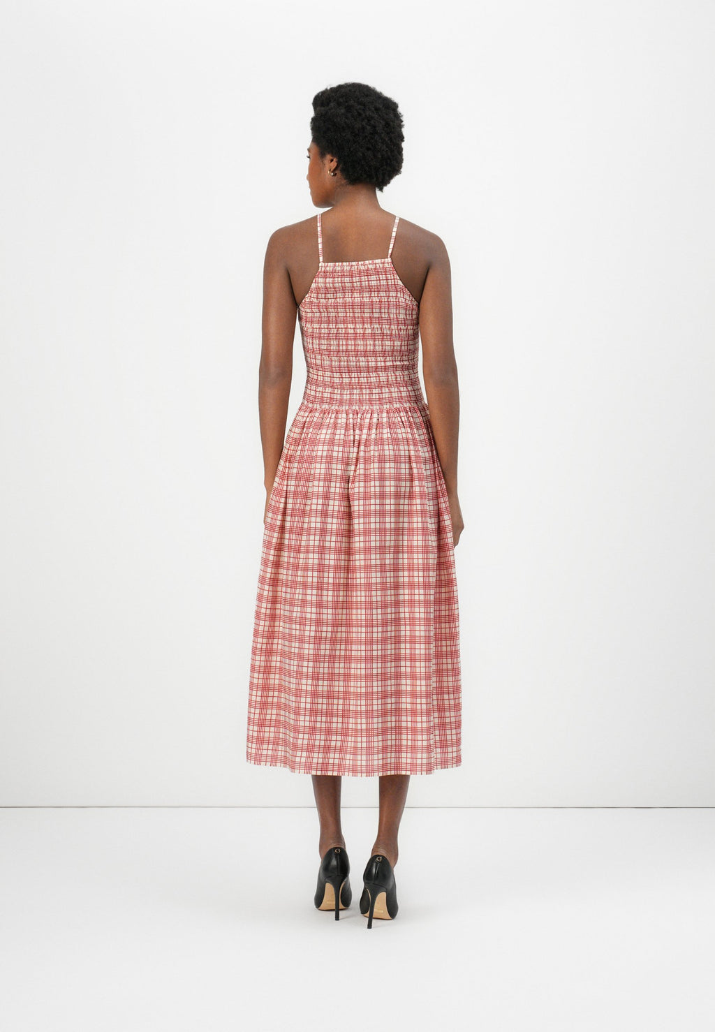 SHIRRED SLEEVELESS MIDI DRESS Media 4