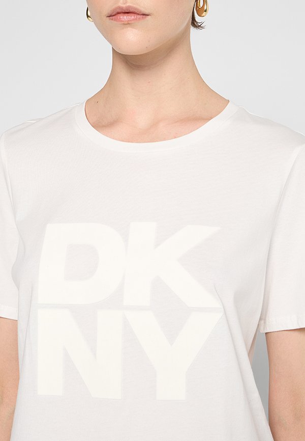 DKNY REGULAR FIT