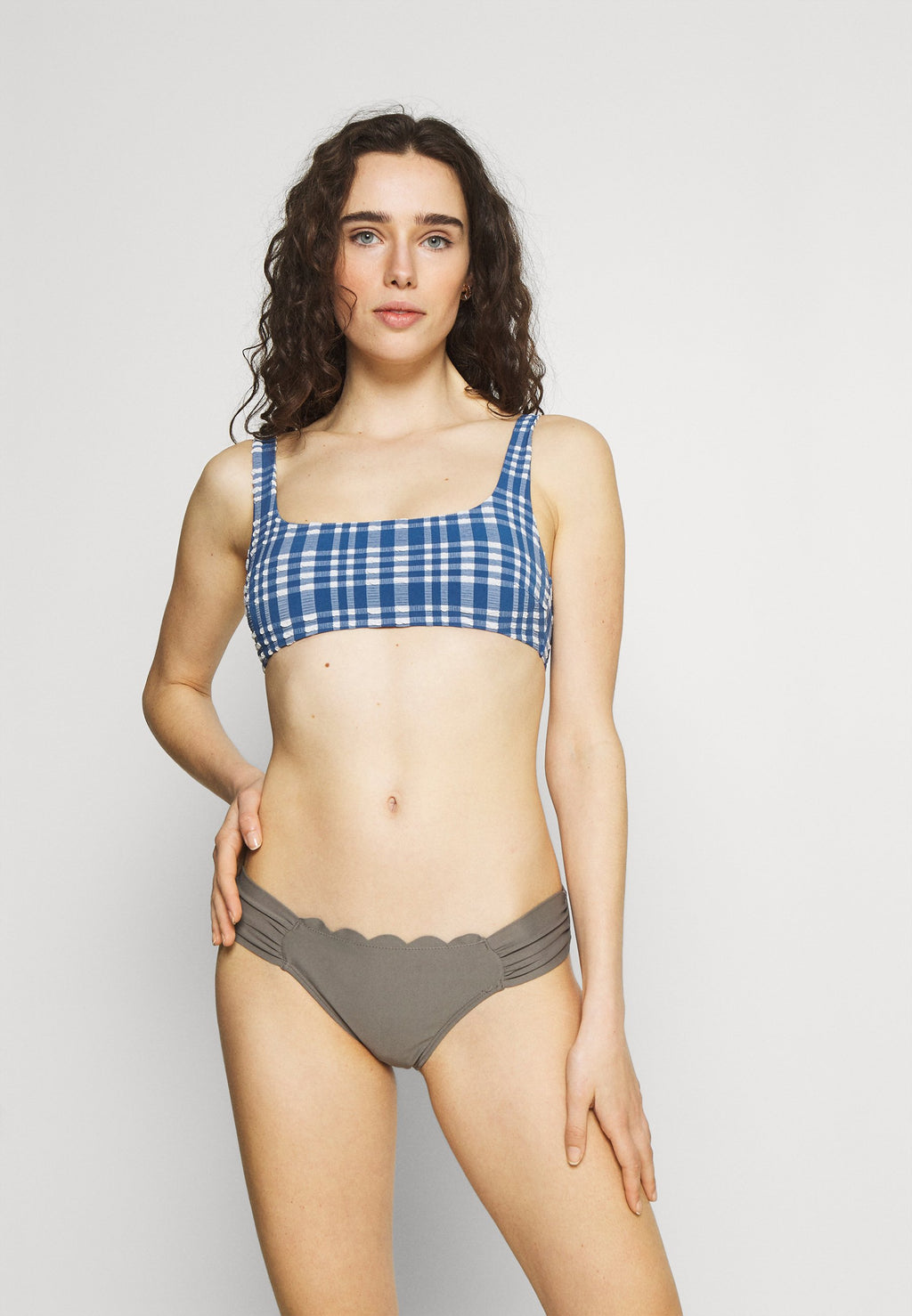 aerie WIDE STRAP SCOOP