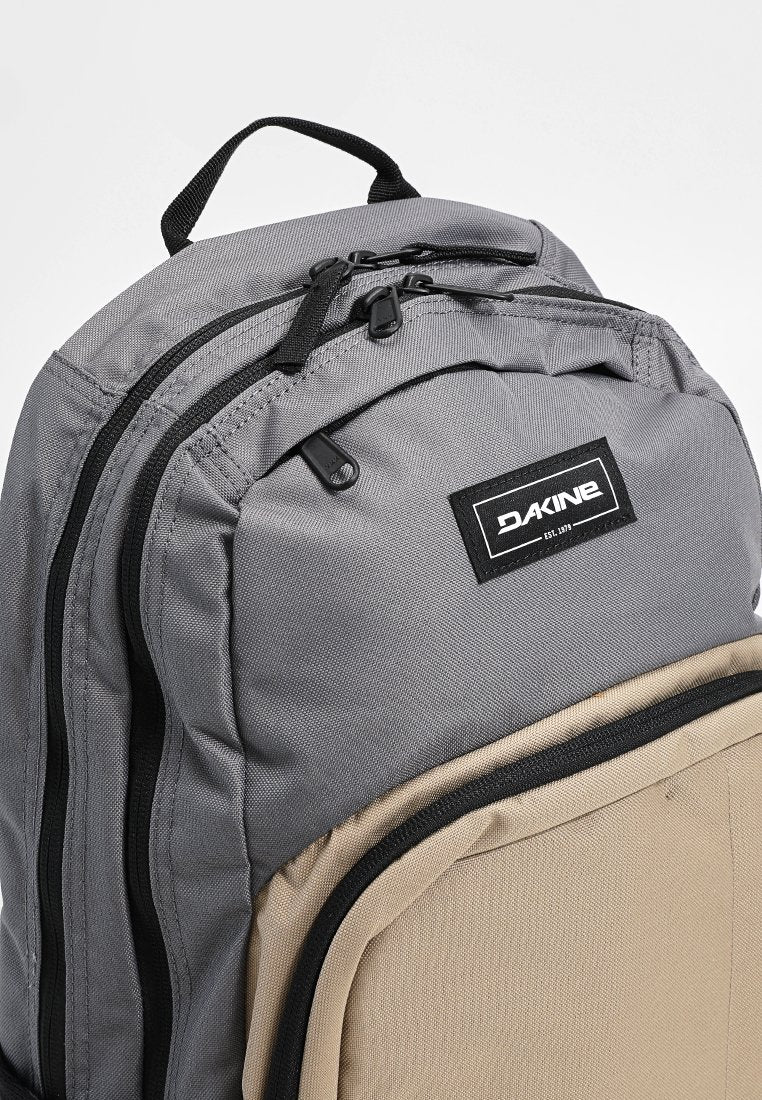 Dakine CAMPUS