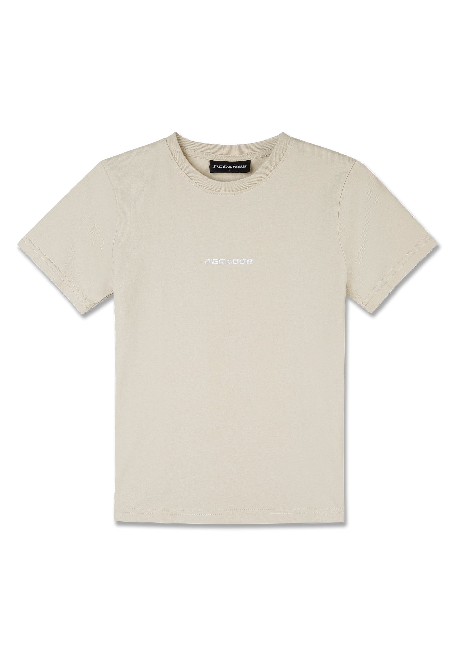 Beige Baumwoll-T-Shirt mit kurzen Ärmeln, Rundhalsausschnitt und kleinem weißen Markenlogo auf der Vorderseite. Glatte Textur, normale Passform.