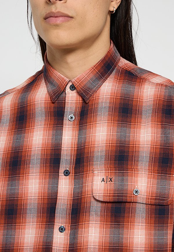 Armani Exchange LOOSE FIT