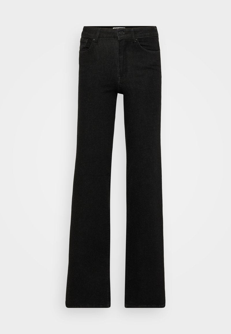 Schwarze, ausgestellte Jeans aus Denim. Das Design umfasst zwei Fronttaschen und einen Reißverschluss, mit einer glatten, gleichmäßigen Textur und klaren Linien.