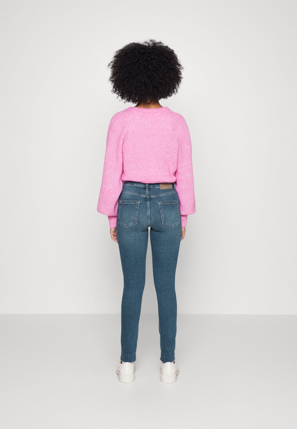 ONLBLUSH MID Media 4