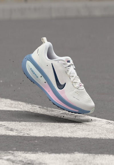 Nike Performance VOMERO 18