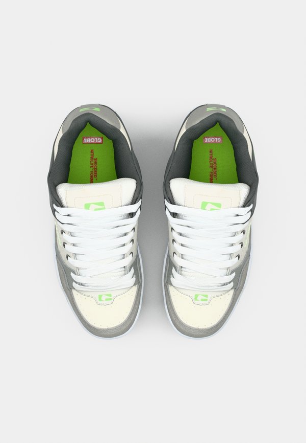 Globe TILT UNISEX