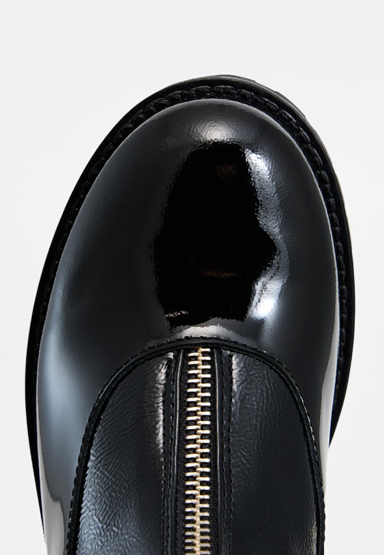 KARL LAGERFELD Stiefelette Media 4