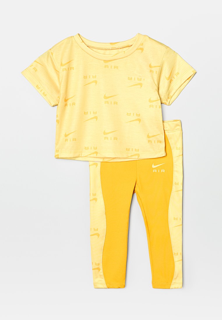 Nike Sportswear SET