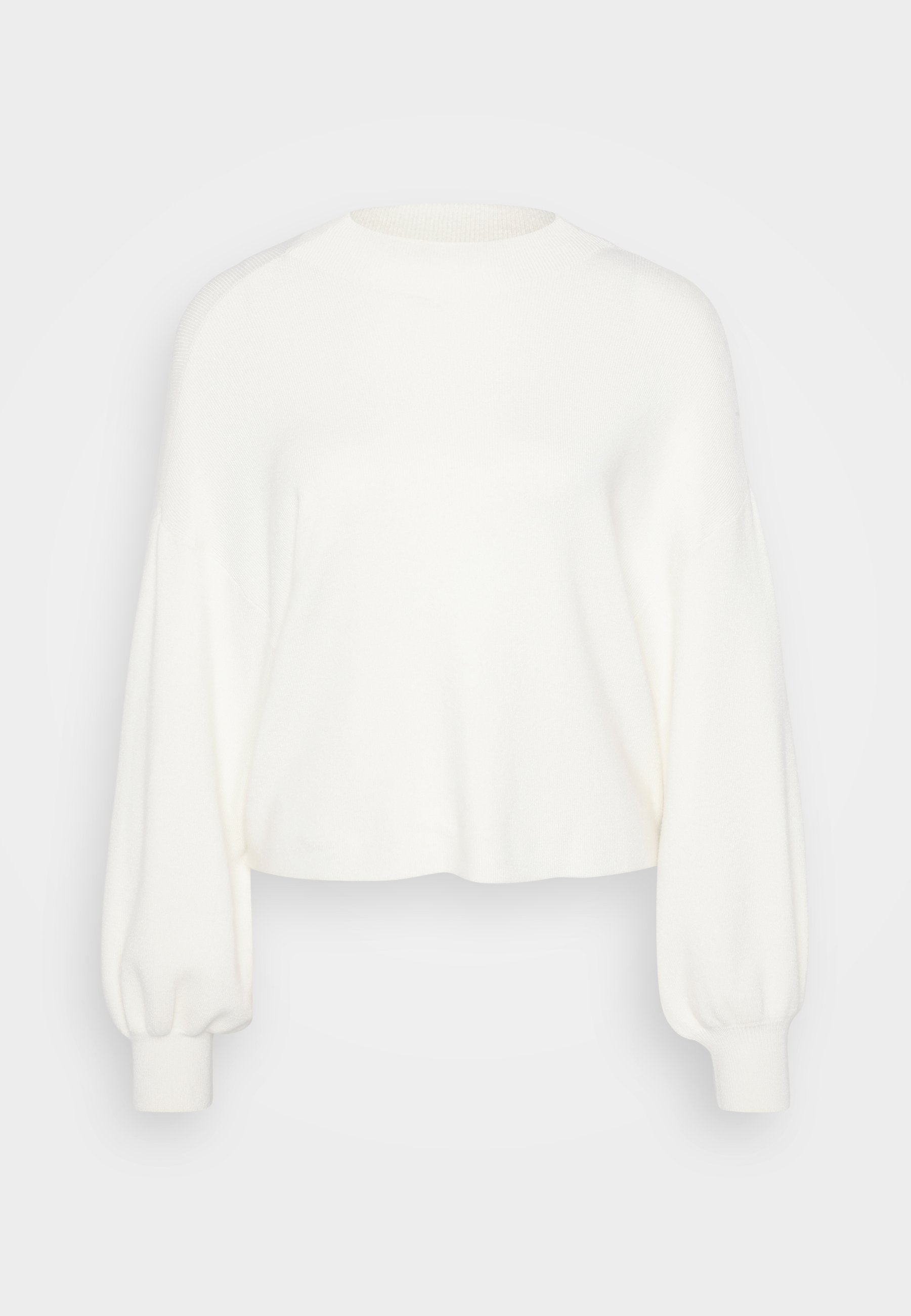 Weißer, kurz geschnittener Pullover aus weichem Strickstoff. Verfügt über lange, puffartige Ärmel mit gerippten Bündchen und einem runden Ausschnitt.