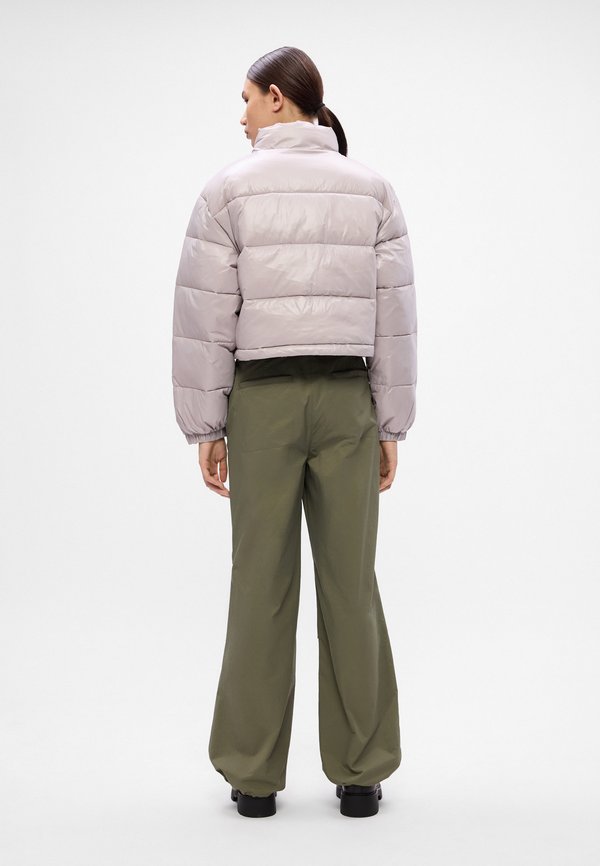 Calvin Klein Jeans CROP PUFFER JACKET