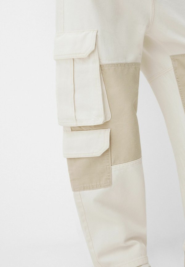 Bershka COLOUR BLOCK BAGGY