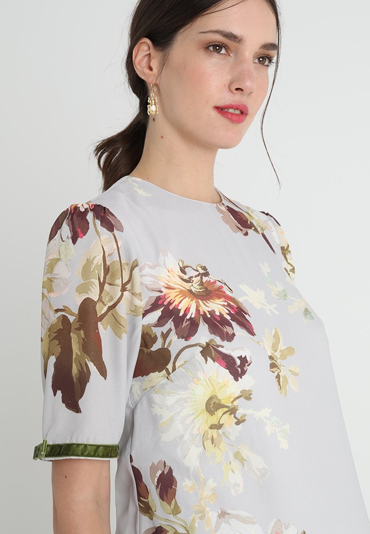 Hope & Ivy Maternity TRIM FLORAL DRESS