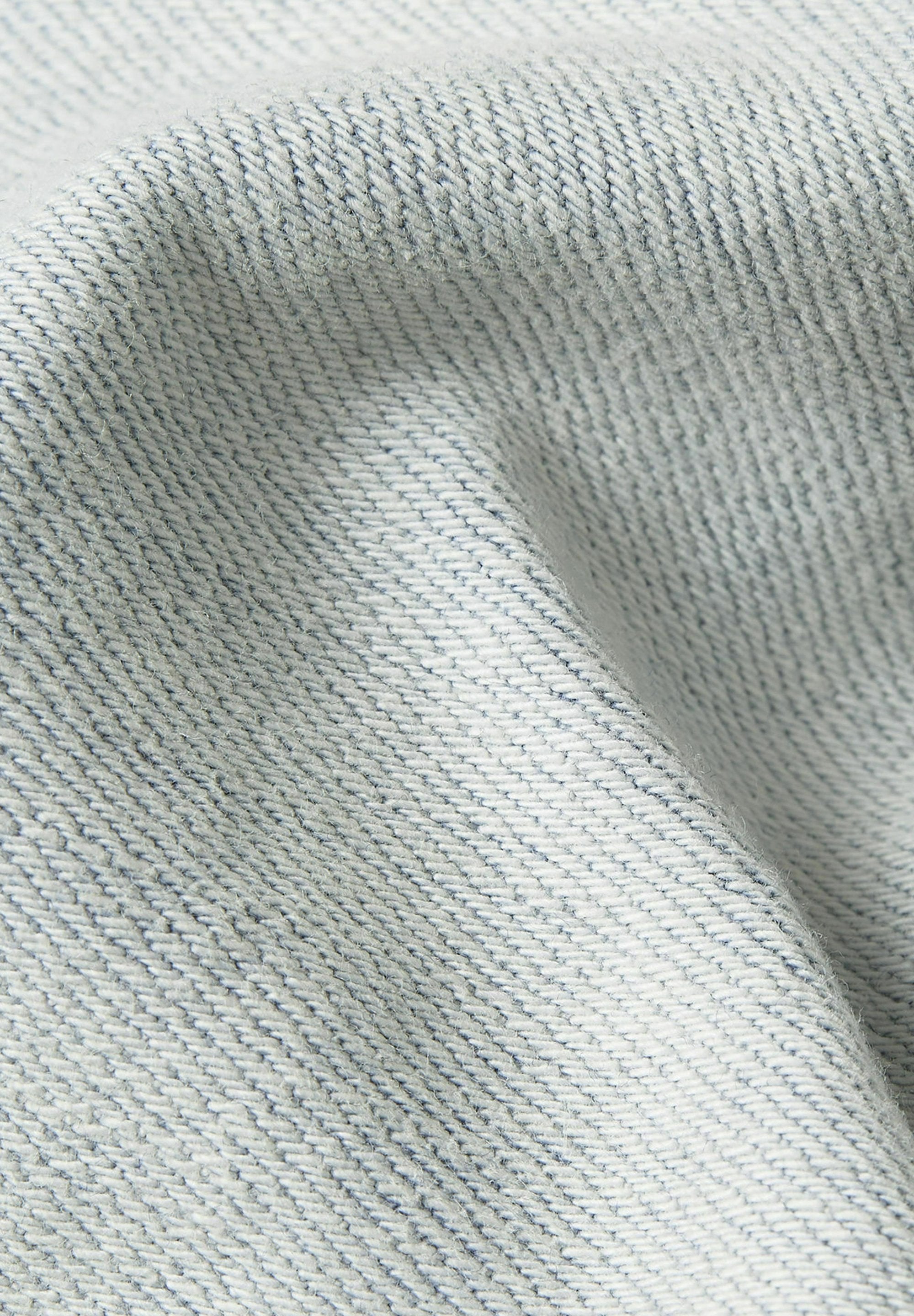 3301 Media 5
