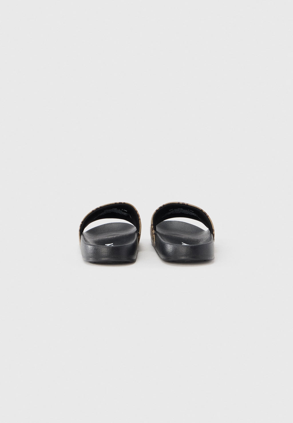 DKNY ZELLA