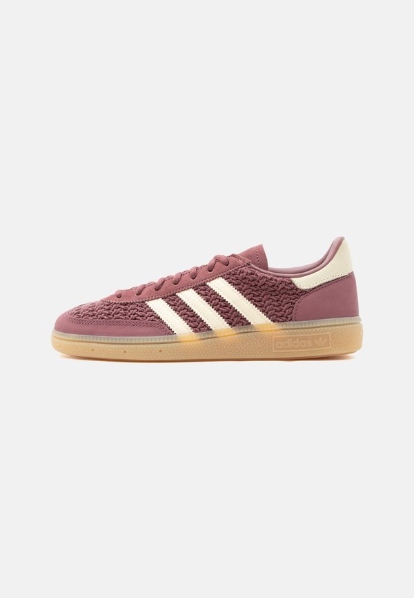 adidas Originals HANDBALL SPEZIAL - Trainers - quiet crimson/warm vanilla