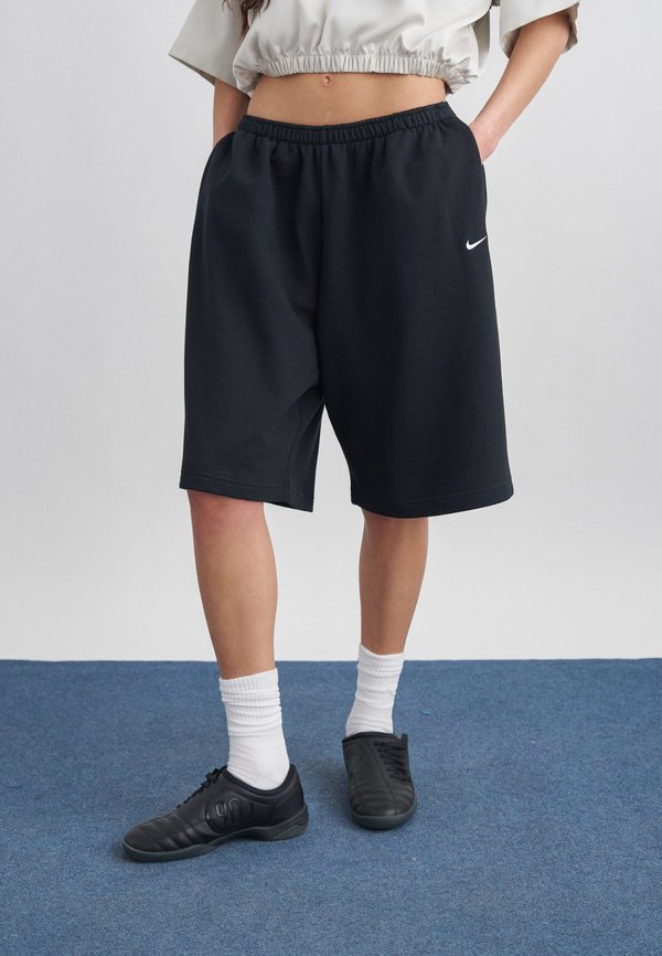 Nike Sportswear BERMUDA  - Shorts - black/sail