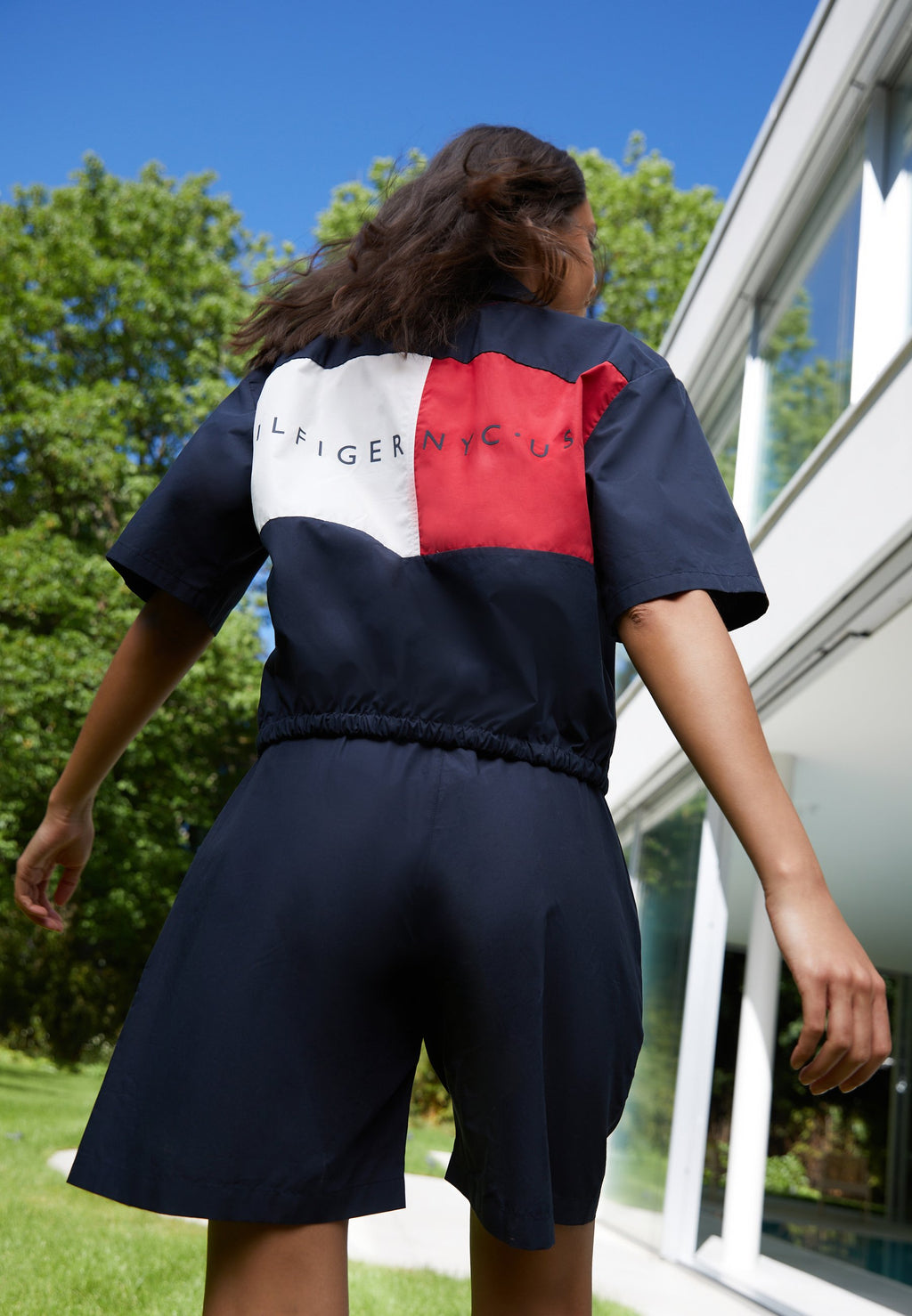 EXCLUSIVE HILFIGER TEAM FLAG Media 2