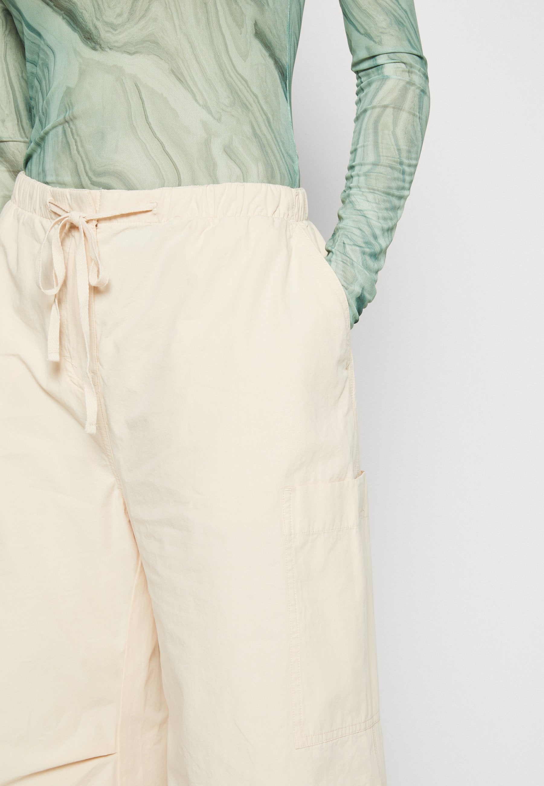 Weekday SKYLER PARACHUTE TROUSER
