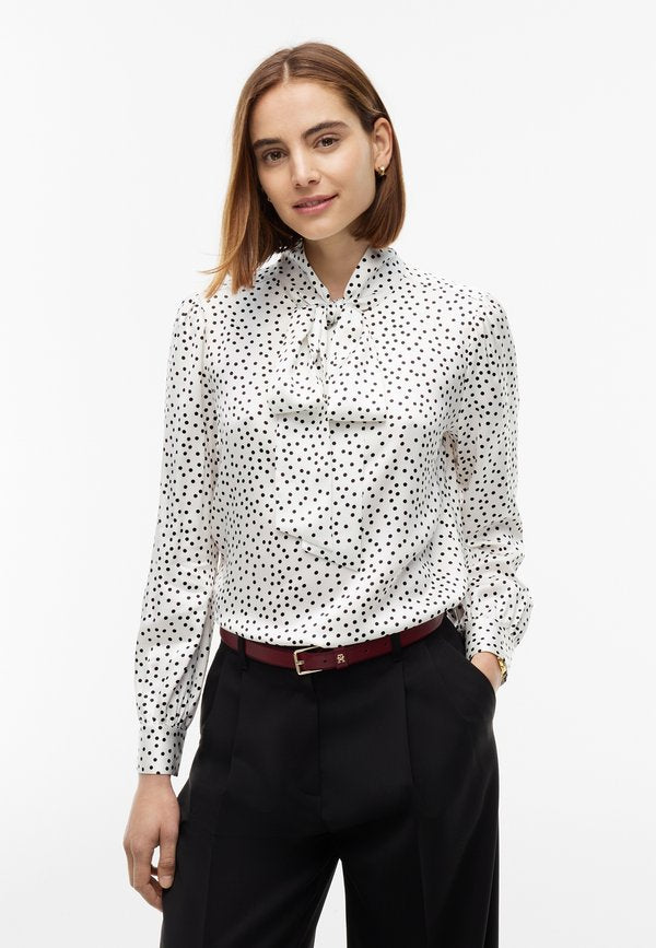 Tommy Hilfiger BOW TIE BLOUSE - Blouse - white base pois