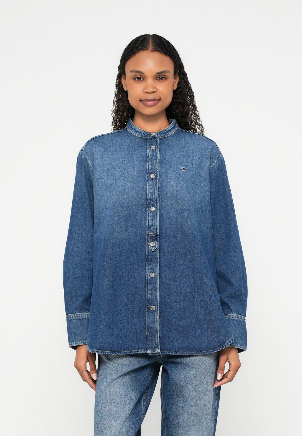 STAND COLLAR SHIRT Media 3
