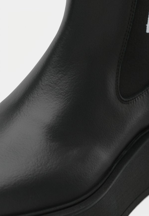 KARL LAGERFELD ZEPHYR MIDI GORE BOOT