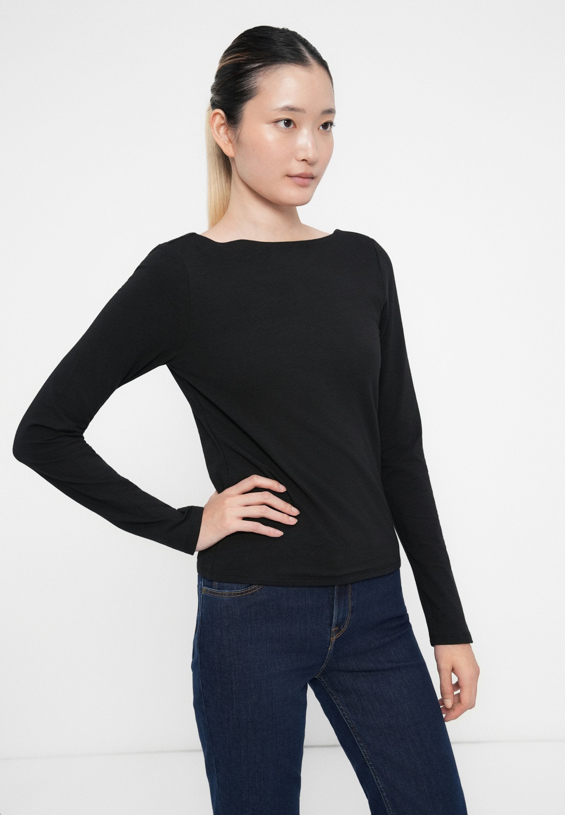 GAP BALLET BOAT