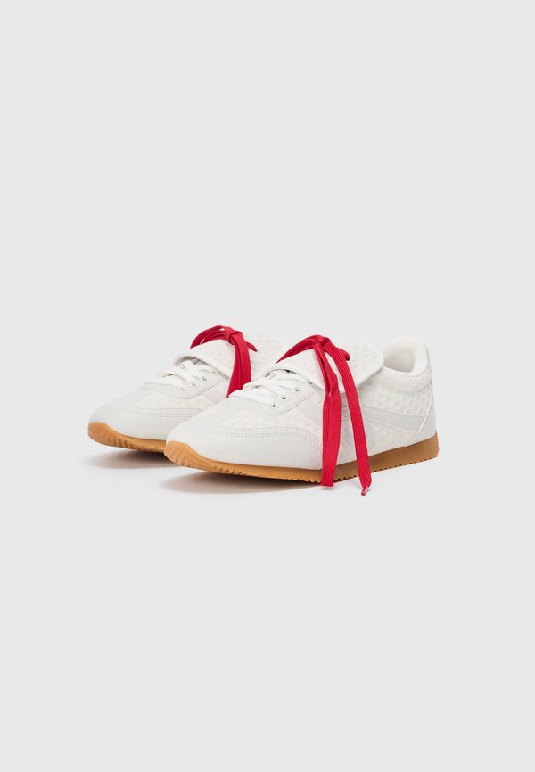 ALDO STRANGER THINGS THEVOID  PILLOW WALK