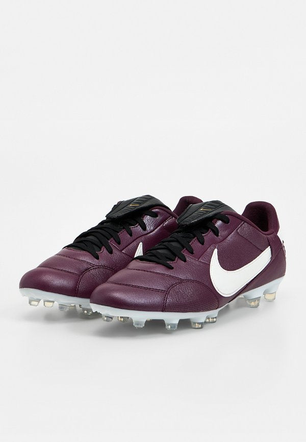 Nike Performance PREMIER III