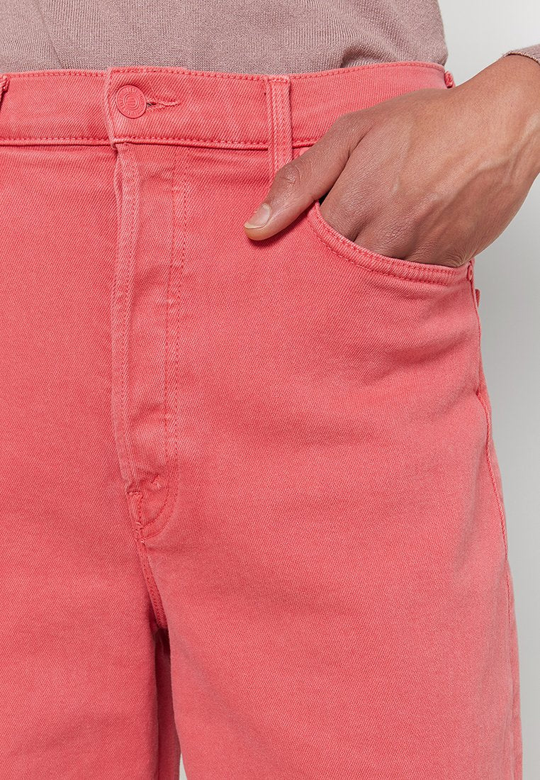 Mother THE CURBSIDE