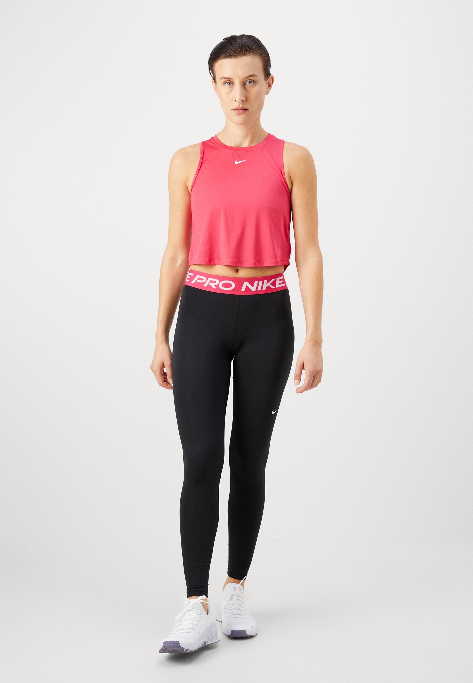 Nike Performance 365