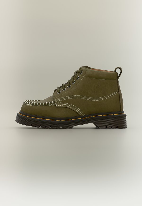 Dr. Martens LOWELL CHUKKA 6 EYE BOOT UNISEX