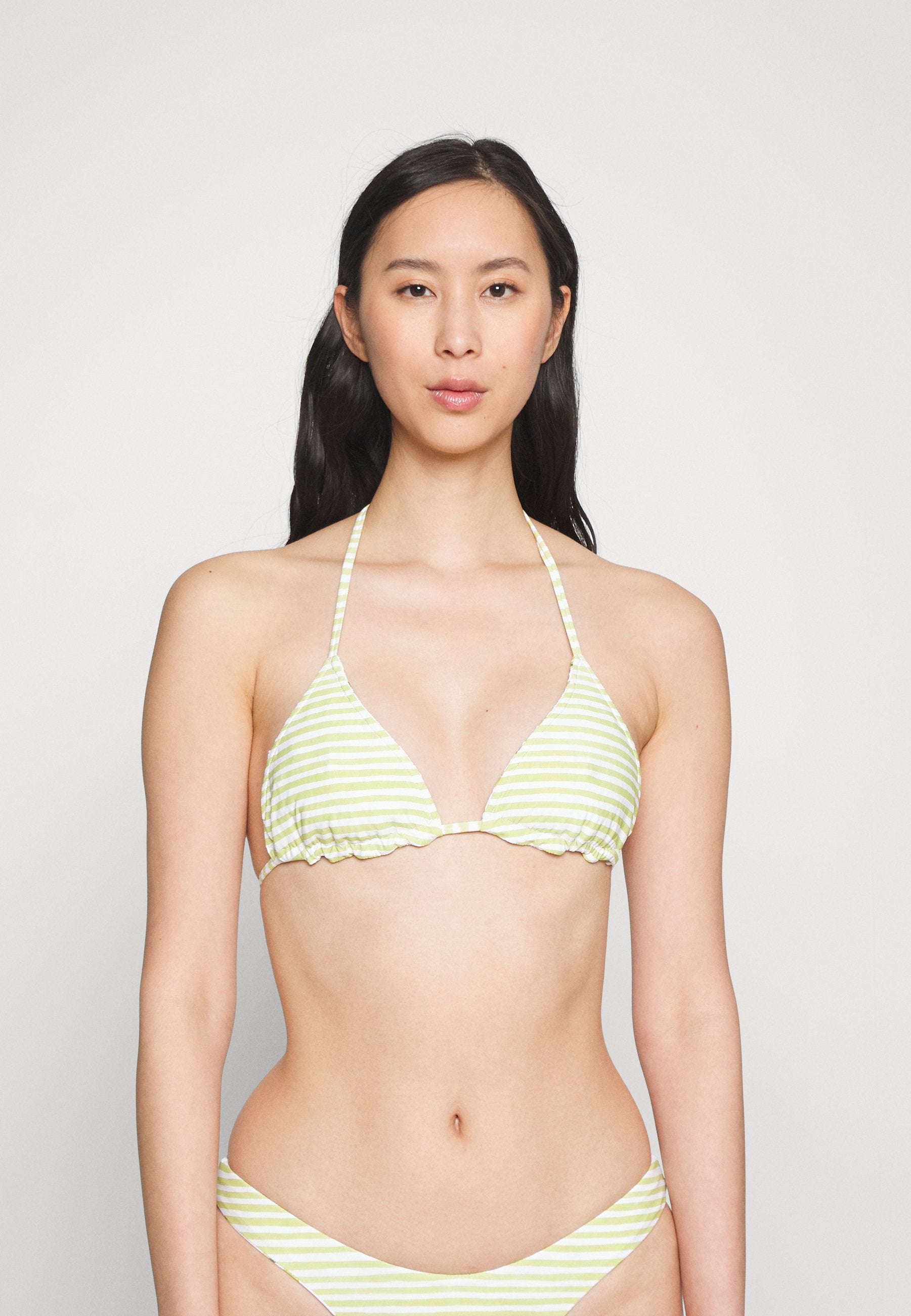 SUMMER CRUSH SHIRRED REVERSIBLE SLIDE TRI Media 5