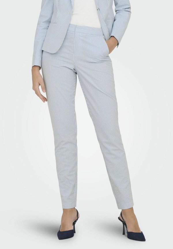 ONLY NORMAL GESCHNITTEN MITTLERE TAILLE - Trousers - cloud dancer