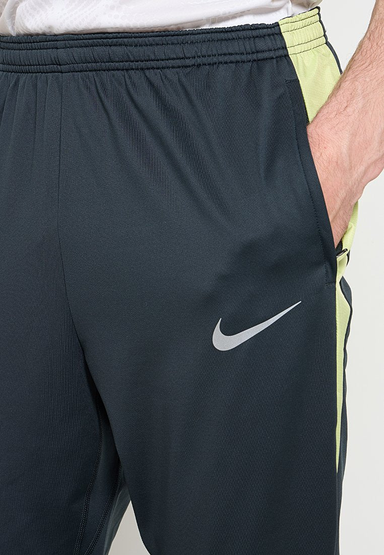 Nike Performance SLIM FIT