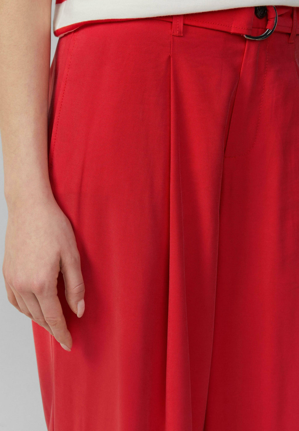 WIDE-LEG MIT GÜRTEL Media 4