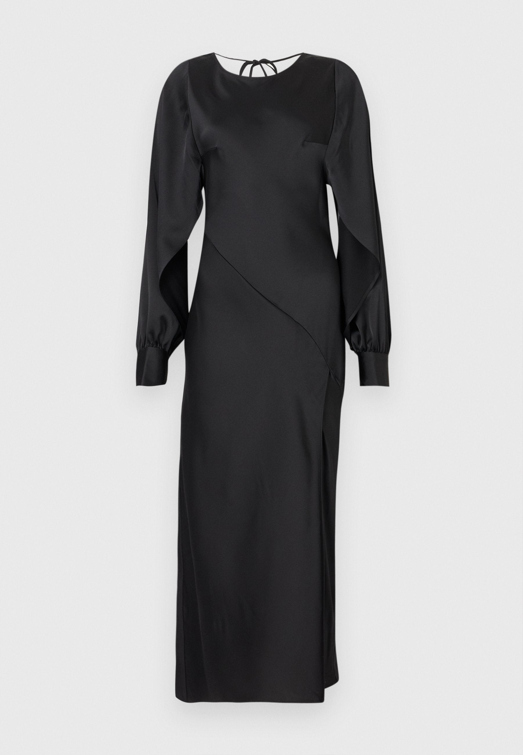 Schwarzes Satin Kleid mit rundem Ausschnitt, langen Ballonärmeln und asymmetrischem Design. Mit einer Schleife auf der Rückseite.