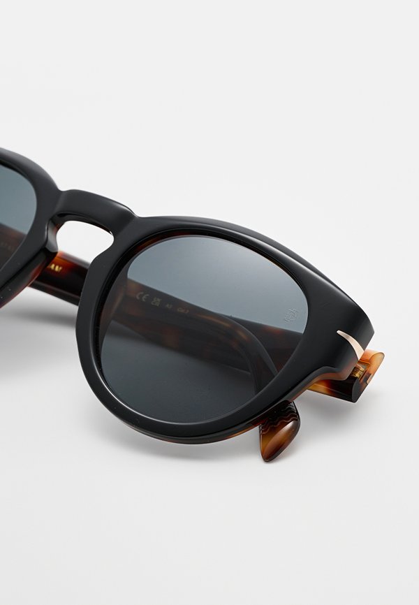 Eyewear by David Beckham