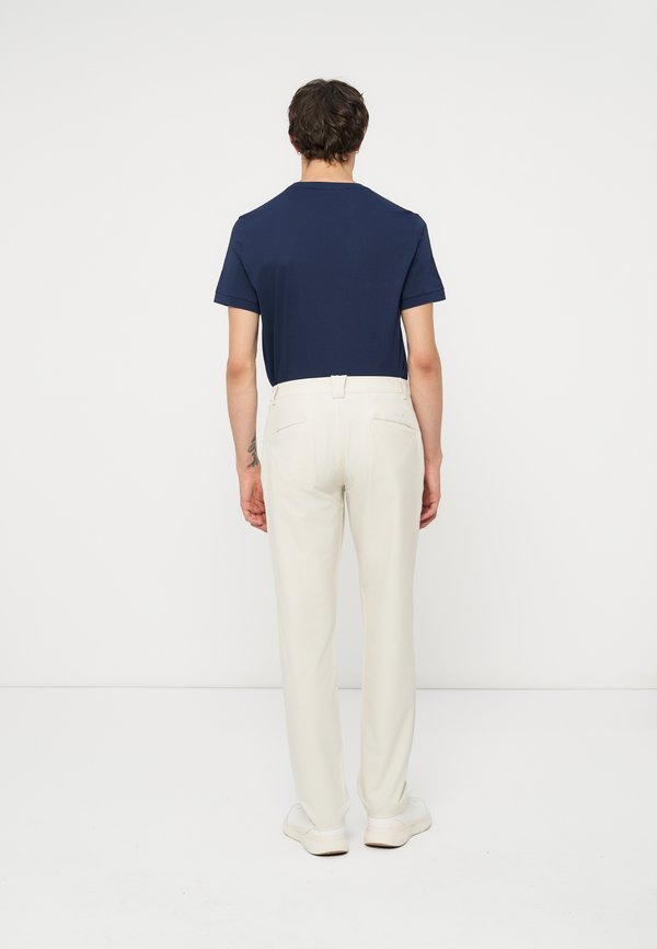 EA7 Emporio Armani