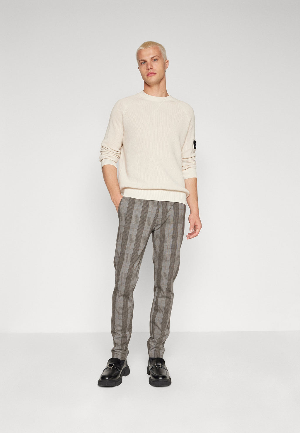 ONSMARK PANT Media 2