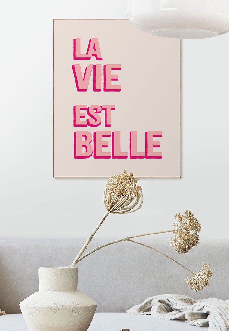 Orange Wallz LA VIE ET BELLE