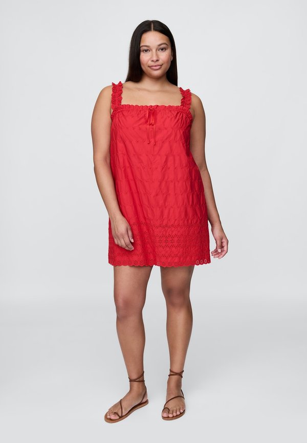 GAP EYELET