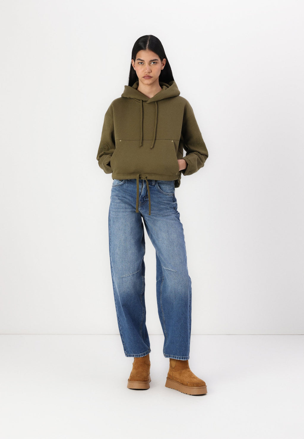 SLEEVE CROPPED  Media 2