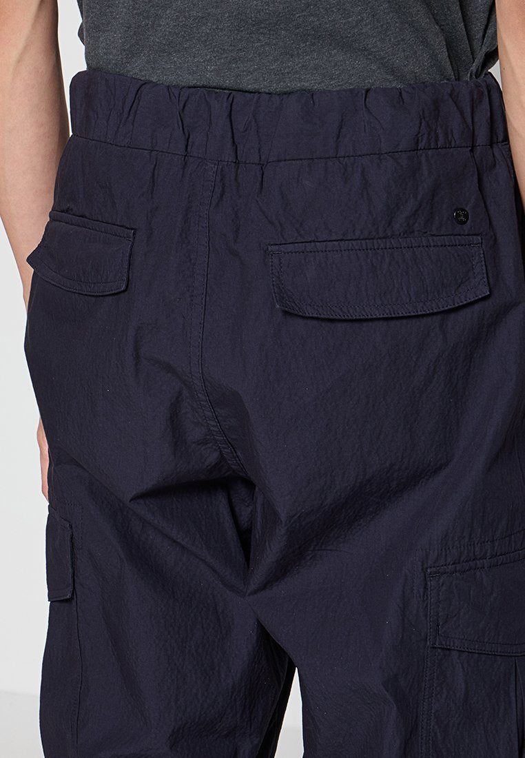 CLOSED NEWPORT RELAXED FIT