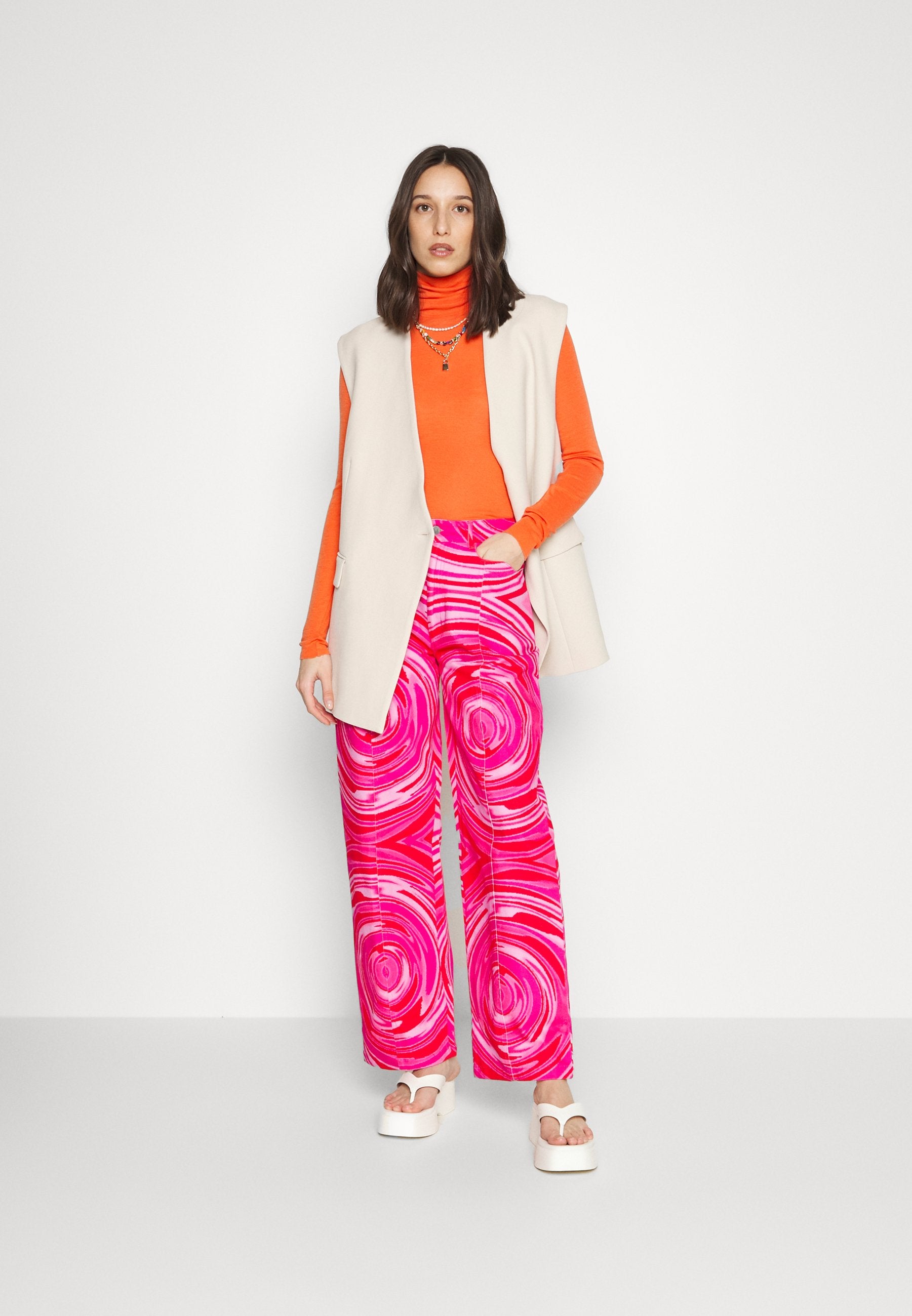 HOSBJERG FRAMA PANTS