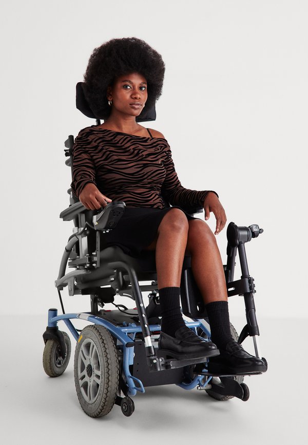 Even&Odd ADAPTIVE MINI SKIRT