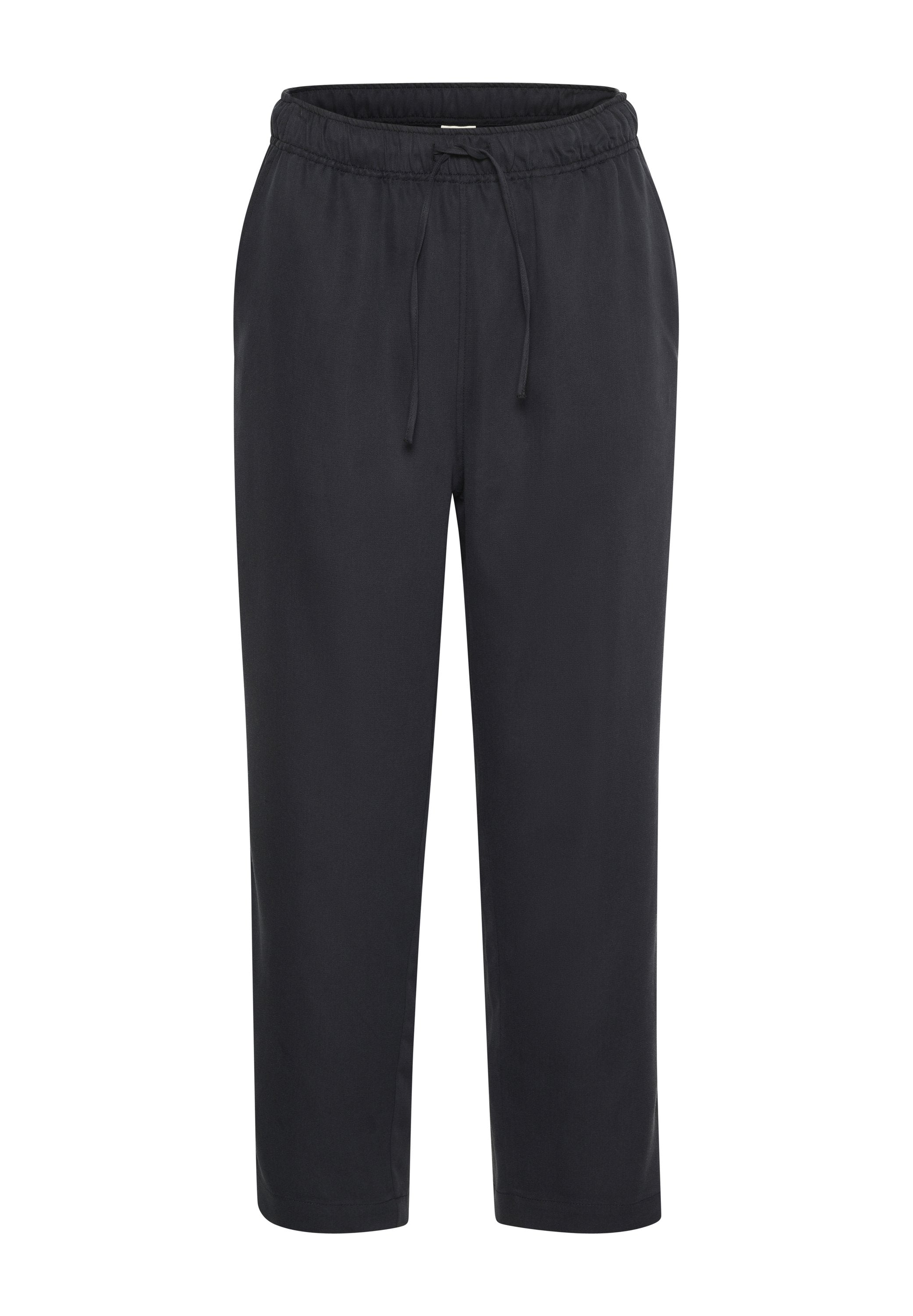 Schwarze Sporthosen aus weichem Stoff, ausgestattet mit einem elastischen Bund und einem Kordelzug sowie schmal zulaufenden Bündchen an den Knöcheln. Lässiges Design.