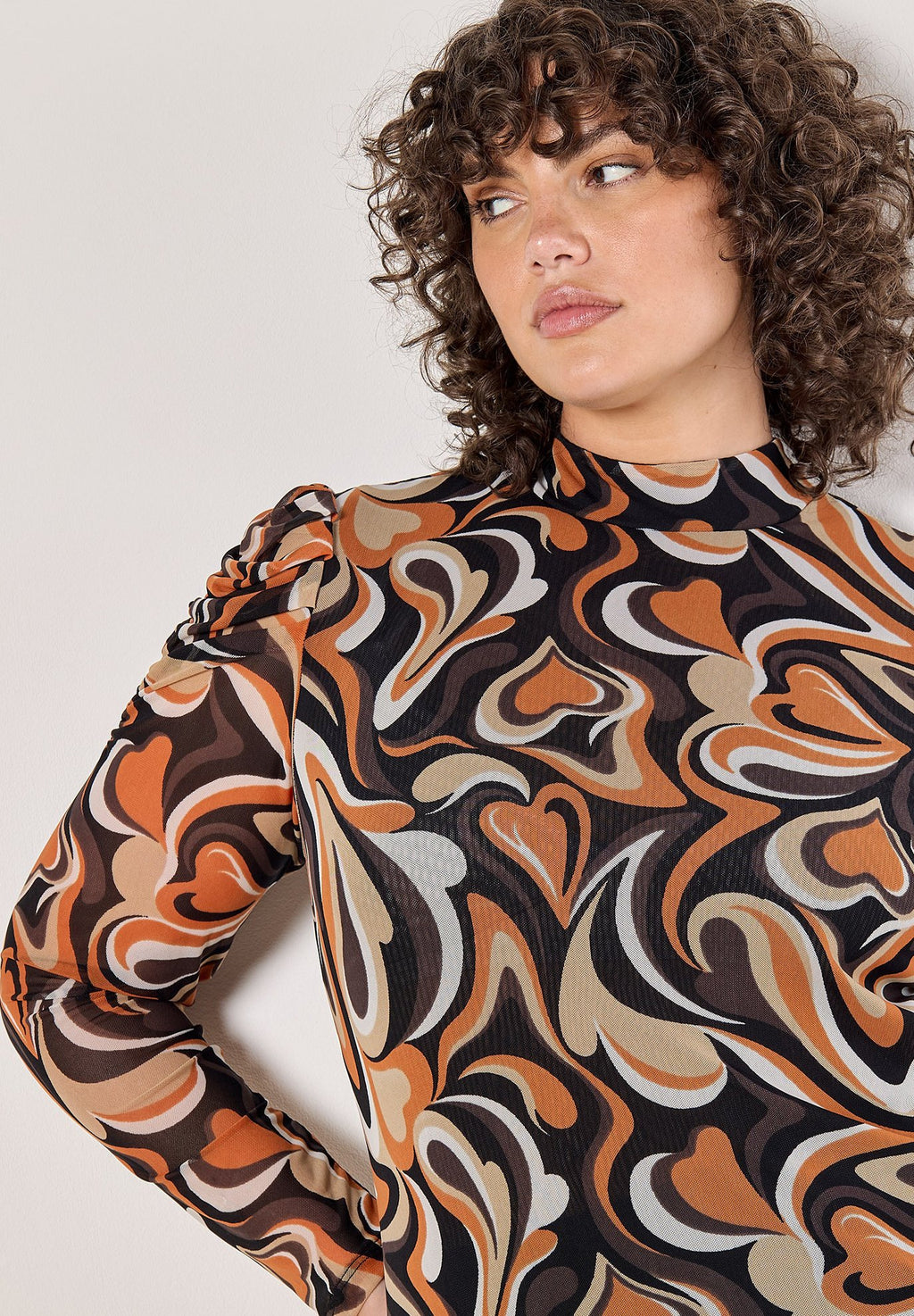 Apricot CURVE RETRO HEARTS