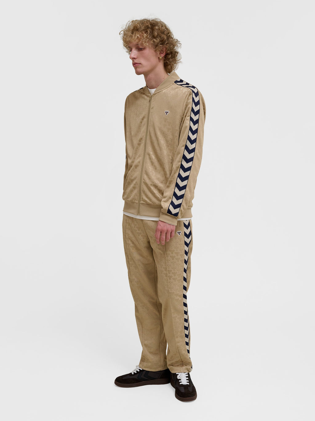Hummel ARCHIVE REGULAR JACKET